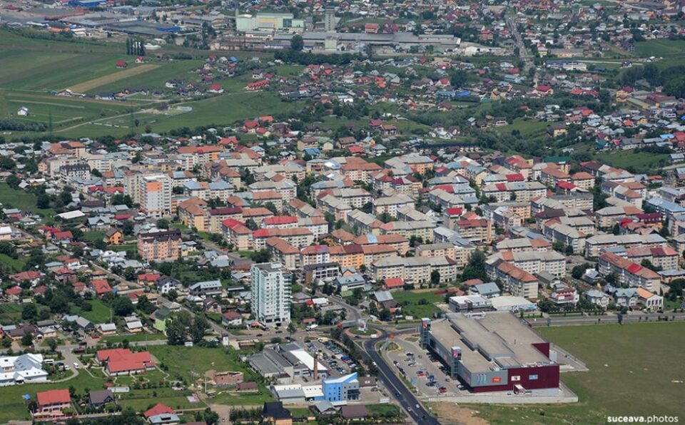 123 de cazuri noi de infecție cu COVID-19 în județul Suceava, 237 de persoane vindecate, 93 de decese 123 de cazuri noi de infecție cu COVID-19 în județul Suceava, 237 de persoane vindecate, 93 de decese