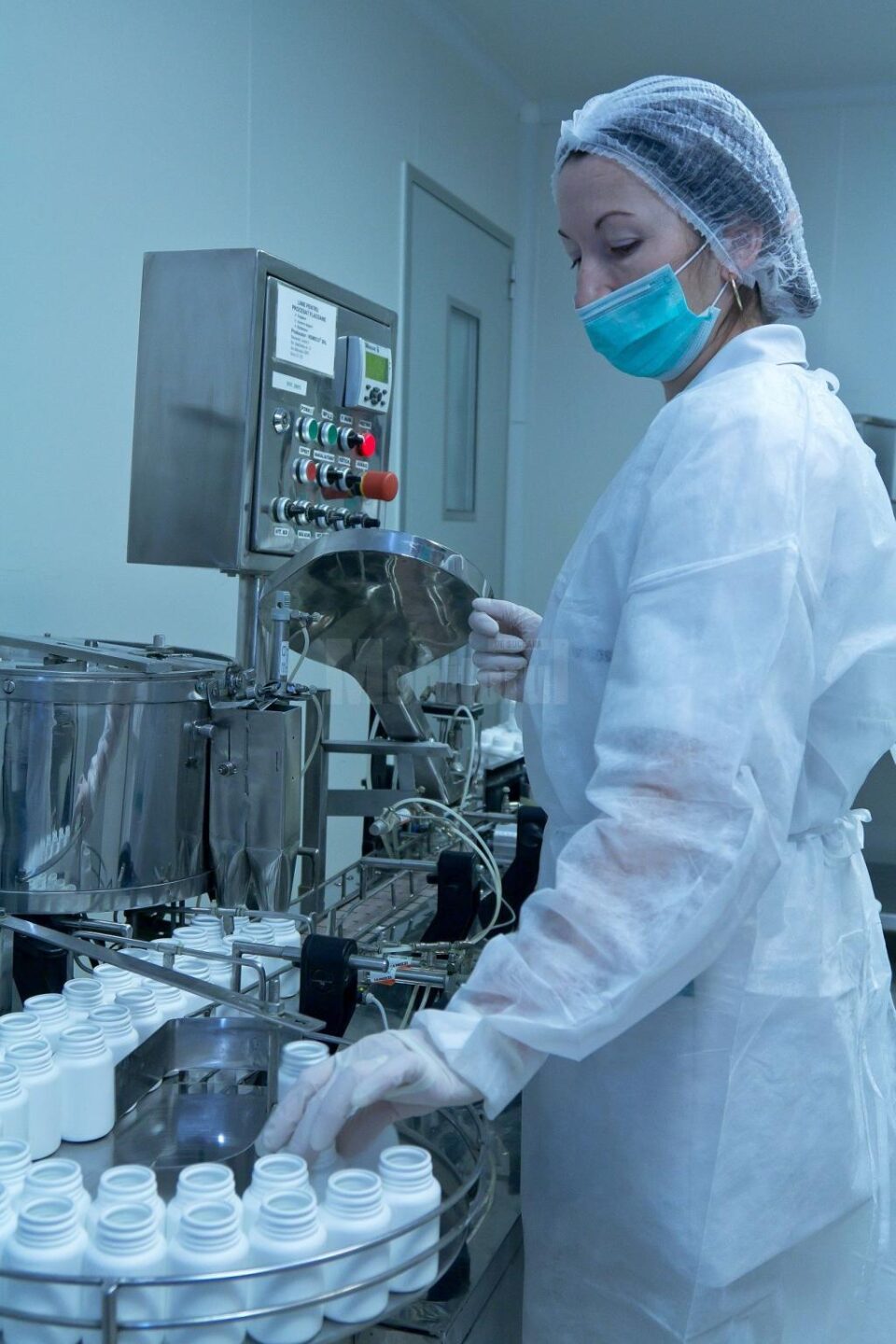 Alevia donează suplimente în valoare de 1.000 de euro Spitalului Județean de Urgență Suceava