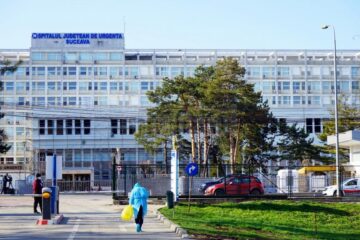 Zeci de medici, asistenți, infirmieri, ambulanțieri de la Spitalul de Urgență Suceava și de la Serviciul de Ambulanță primesc masa gratuit, timp de o lună, din partea companiei E.ON