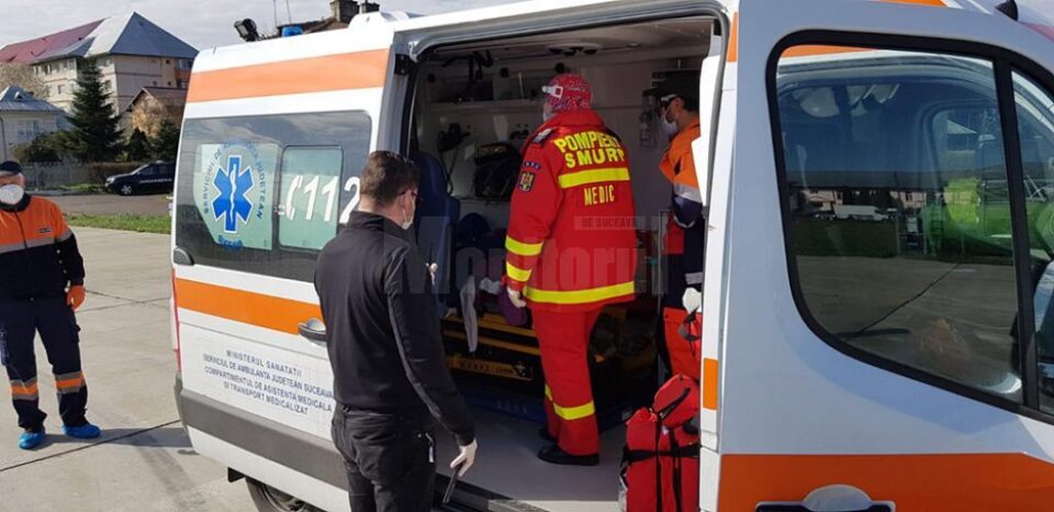 O gravidă cu gemeni a fost transportată cu elicopterul de la Rădăuți la Maternitatea ”Cuza Vodă” Iași