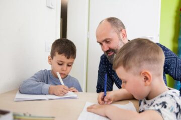 Psihologul Centrului ”Maria Ward” Rădăuți oferă consiliere gratuit