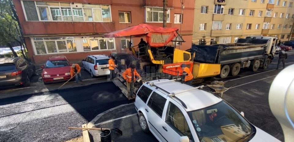 113 noi locuri de parcare pe strada Rândunicii din municipiul Suceava