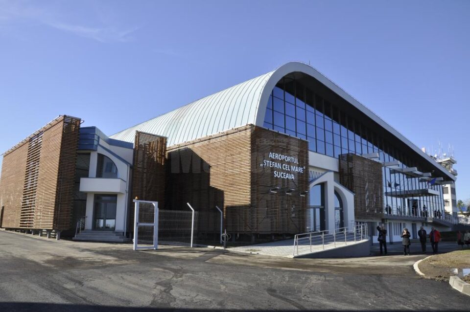 Aeroportul Suceava estimează pierderi de circa șase milioane de lei în urma suspendării zborurilor comerciale