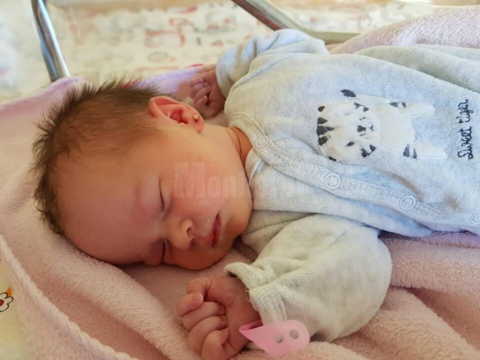140 de bebeluși s-au născut în Suceava de la declanșarea Stării de Urgență