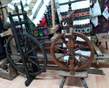 Colecție etnografică impresionantă, la Clubul Copiilor Fălticeni