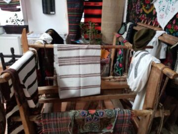 Colecție etnografică impresionantă, la Clubul Copiilor Fălticeni