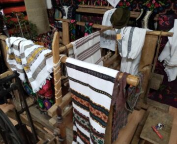 Colecție etnografică impresionantă, la Clubul Copiilor Fălticeni