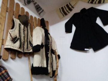 Colecție etnografică impresionantă, la Clubul Copiilor Fălticeni