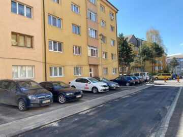 113 noi locuri de parcare au fost amenajate pe strada Rândunicii, din municipiul Suceava