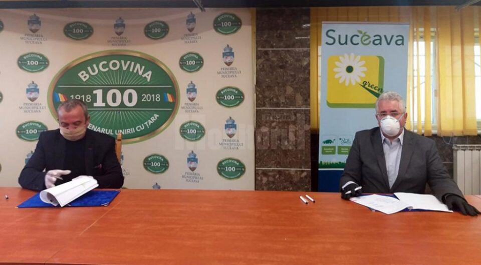 Primarul Ion Lungu și Vasile Florea (Florconstruct), la semnarea contractului pentru primul tronson al drumului către Podul Unirii Primarul Ion Lungu și Vasile Florea (Florconstruct), la semnarea contractului pentru primul tronson al drumului către Podul Unirii