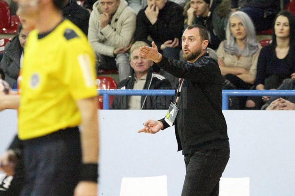 Adrian Chiruț și elevii săi visează la revenirea în Liga Natională