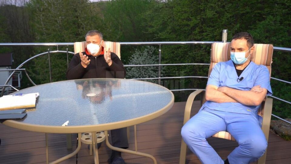 Generalul maior în rezervă Ionel Oprea și colonel doctor Daniel Derioiu