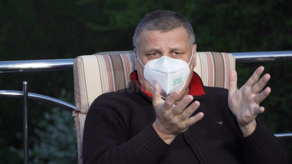 Secretar de stat și coordonatorul medical al Spitalului Județean Suceava, generalul Ionel Oprea Secretar de stat și coordonatorul medical al Spitalului Județean Suceava, generalul Ionel Oprea