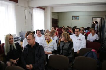 Doctorița care a tratat sute de mii de copii, din trei generații, se retrage din activitate
