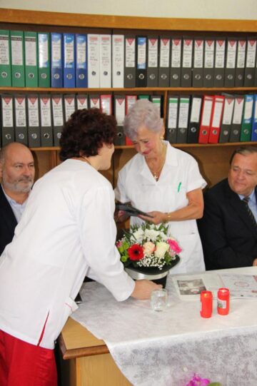 Doctorița care a tratat sute de mii de copii, din trei generații, se retrage din activitate