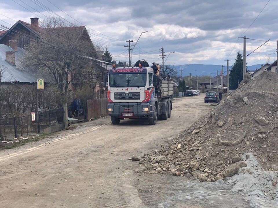 Primăria Vatra Dornei finalizează anul acesta proiectul cu fonduri din bugetul local pentru asfaltarea mai multor străzi