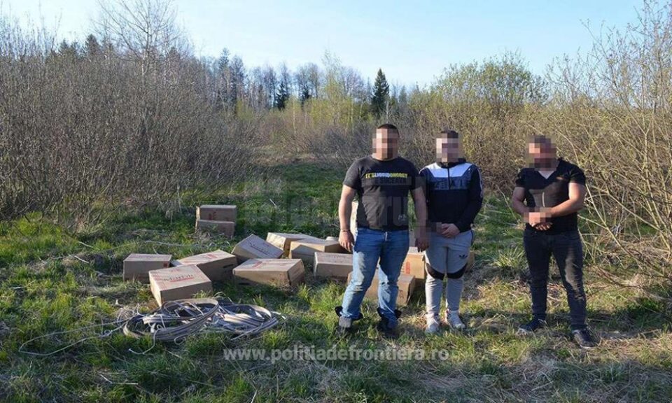 Trei vicoveni, cu țigări de peste 25.000 de euro, reținuți de polițiștii de frontieră, la granița româno-ucraineană
