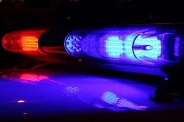 Băiat de 16 ani, la volan: a distrus două podețe, doi stâlpi și două porți FOTO stirinationale.eu