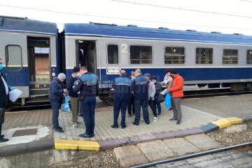 Razie cu peste 20 de polițiști în gările din Suceava pentru verificarea justificării deplasărilor