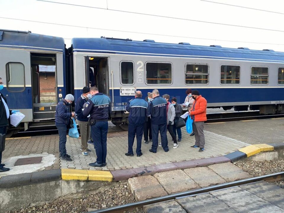 Razie cu peste 20 de polițiști în gările din Suceava pentru verificarea justificării deplasărilor