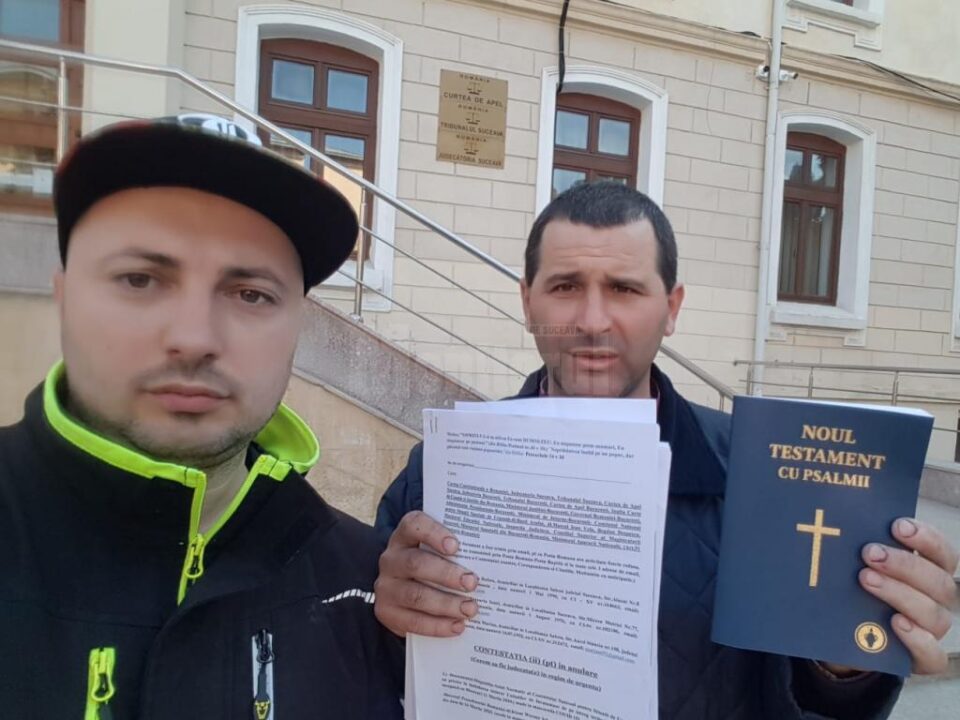Contestatarii Stării de Urgență și ai ordonanțelor militare îl somează pe președintele României să nu prelungească carantinarea Sucevei Contestatarii Stării de Urgență și ai ordonanțelor militare îl somează pe președintele României să nu prelungească carantinarea Sucevei