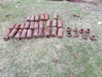 Cantitate mare de muniție germană, ridicată de pirotehniști din zona unei linii de front din Primul Război Mondial