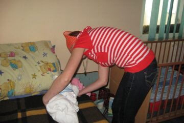 Două mame minore, 15 mame majore și 29 de copii au primit ajutor, anul trecut, în Centrul Maternal Suceava