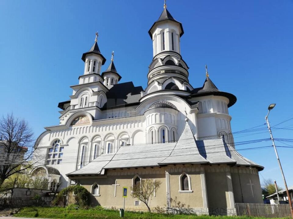 Bisericile nu vor fi deschise din 15 mai, în ciuda insistențelor credincioșilor, indiferent de religie Bisericile nu vor fi deschise din 15 mai, în ciuda insistențelor credincioșilor, indiferent de religie