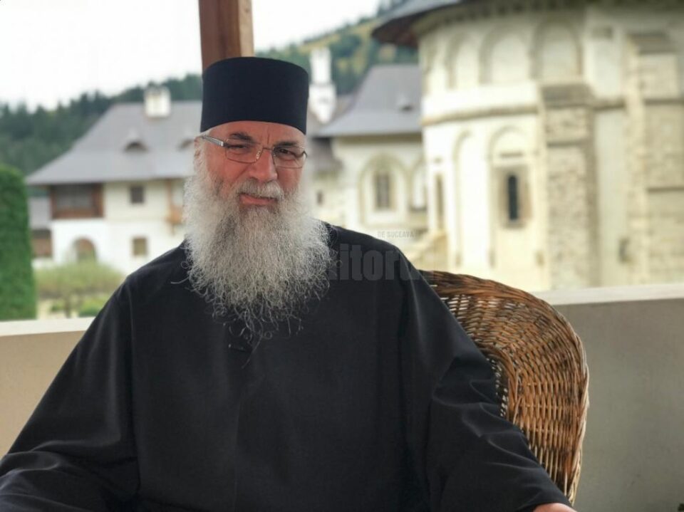 Starețul Mănăstirii Putna, arhimandritul Melchisedec Velnic