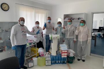 Fundația Umanitară Nord 2001 a donat produse de igienă și materiale de protecție cabinetelor medicale din Salcea
