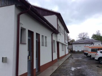 Condiții mai bune pentru salvatori: sediul Serviciului de Ambulanță Rădăuți, renovat cu sprijinul EGGER