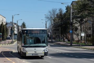 Și pentru transportul în comun se vor aplica noi reguli care vor fi valabile începând de vineri, 15 mai