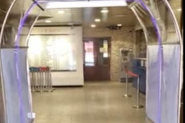 Tuneluri de dezinfecție vor fi montate la intrarea în unitățile școlare