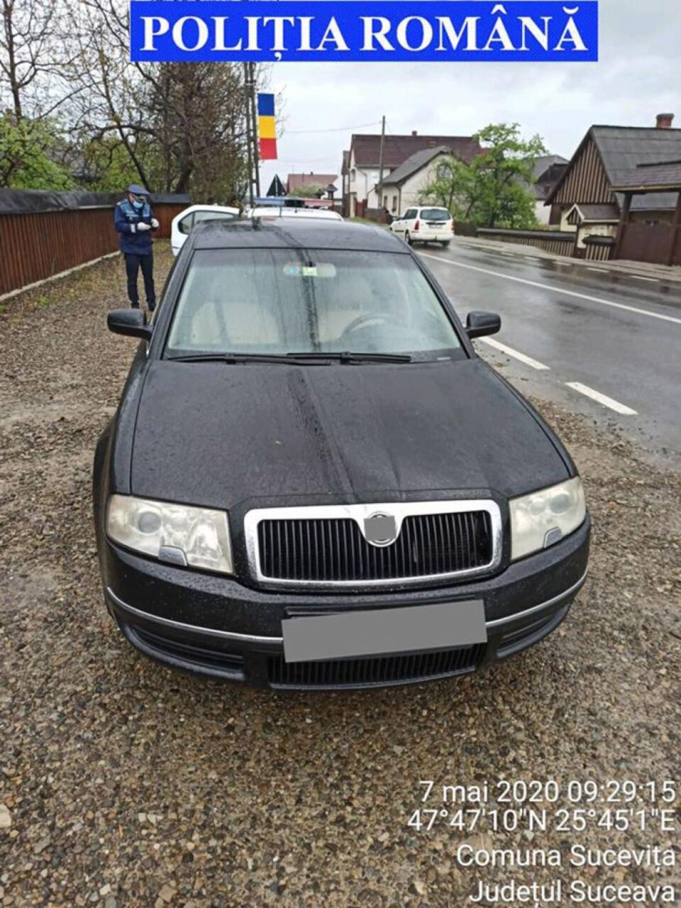 Transport de țigări de aproape 80.000 de lei, oprit după o urmărire de 1,5 kilometri, la Sucevița