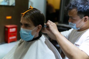 Cum va decurge activitatea la frizerii, cosmetică și coafor Foto: stirileprotv.ro