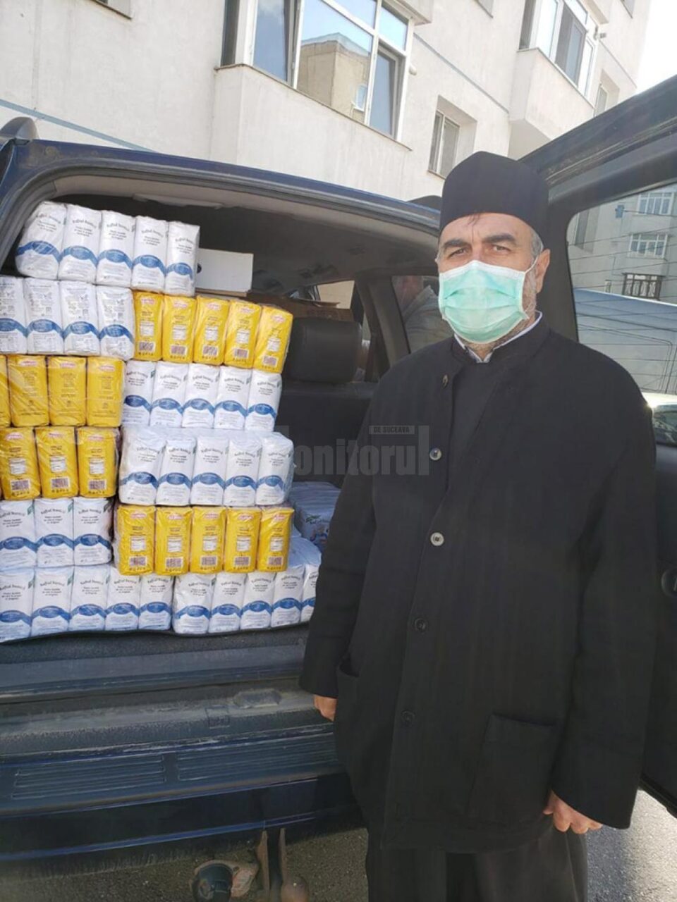 Alimente pentru bătrânii din Căminul Bogdănești