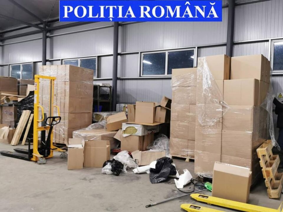 Captură impresionantă de la sediul depozitului din comuna Moara de unde au fost încărcate țigările