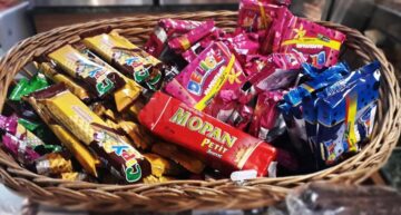 Bunătăți de la Mopan, livrate sucevenilor acasă, pe bază de comandă telefonică