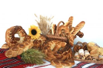 Bunătăți de la Mopan, livrate sucevenilor acasă, pe bază de comandă telefonică