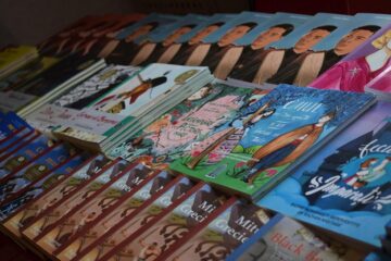 Peste 100 de cărți au ajuns la elevi din Moldovița, din partea Fundației Autonom