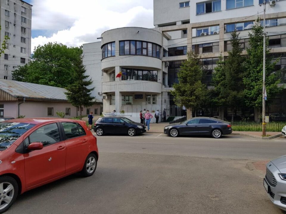 Coadă la testare Covid pentru donare Coadă la testare Covid pentru donare