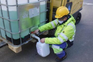 Preg[tirea recipientelor cu dezinfectant