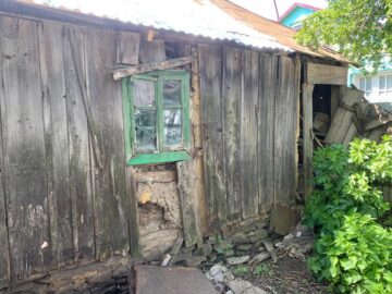 Un bărbat din Mihoveni trăiește într-o sărăcie lucie, cu un venit lunar de 142 de lei
