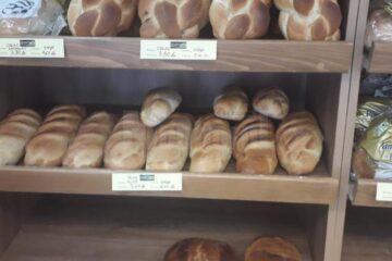 Pâinea s-a scumpit cu 10-15%