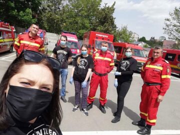 Asociația „Beard Brothers” sprijină personalul medical din prima linie, prin campania „We Stand Together”