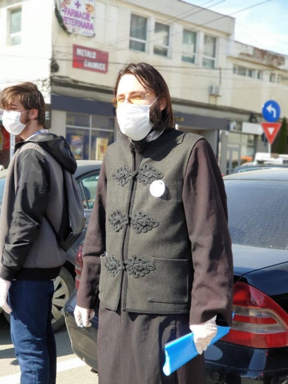 Pr. Justinian-Remus Cojocar, coordonator ATOS, a muncit alături de voluntari