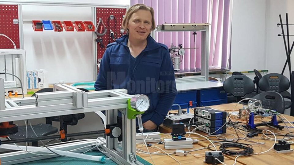 Căpitan-comandorul Paul Roșu, un sucevean care inspiră și motivează prin inițiativele sale