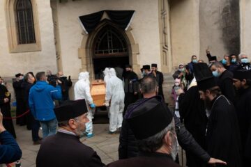 ÎPS Pimen s-a întors acasă. Mâine va fi înmormântat la Sihăstria Putnei. Foto: Ema Motrescu