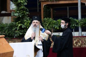 ÎPS Pimen s-a întors acasă. Mâine va fi înmormântat la Sihăstria Putnei. Foto: Ema Motrescu