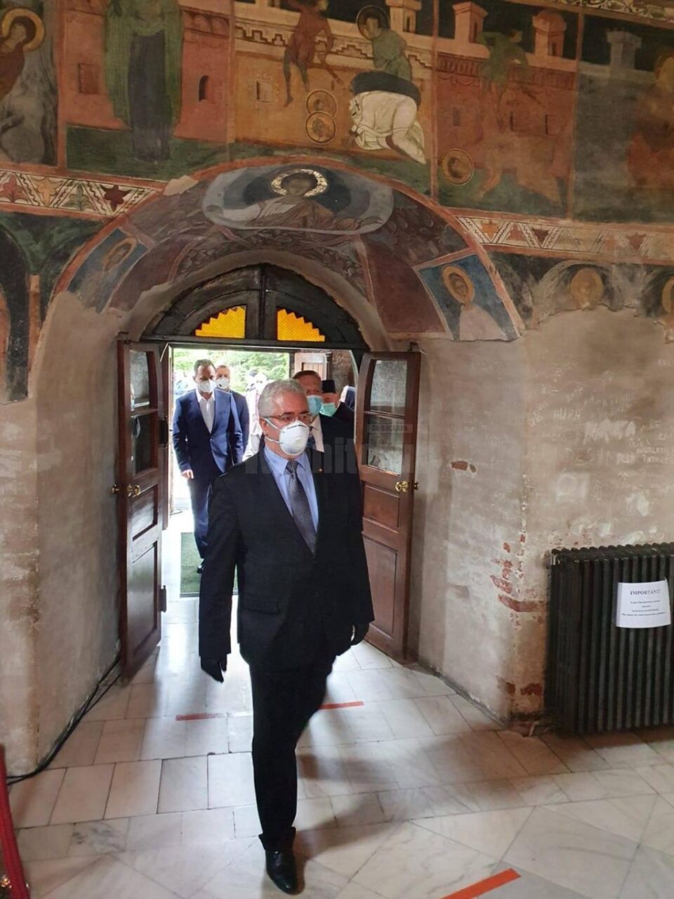 Conducerea Primăriei Suceava a depus joi un ultim omagiu celui care a fost IPS Pimen, Arhiepiscopul Sucevei și Rădăuților